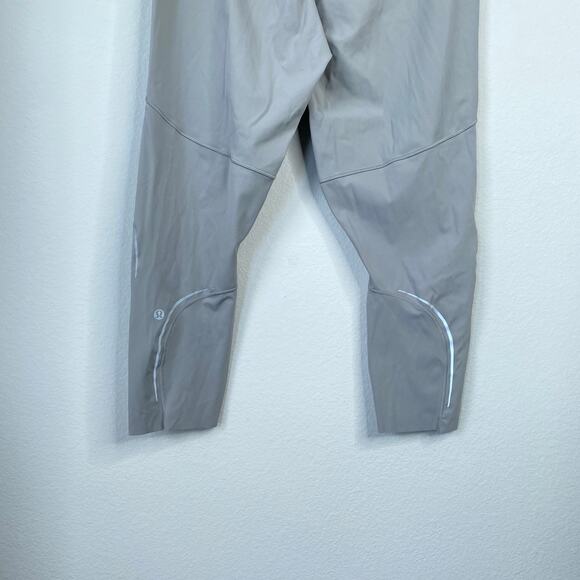 LULULEMON Base Pace High-Rise Reflective Crop 23" Gull Grey Size 12 Athletic Run - Picture 9 of 9